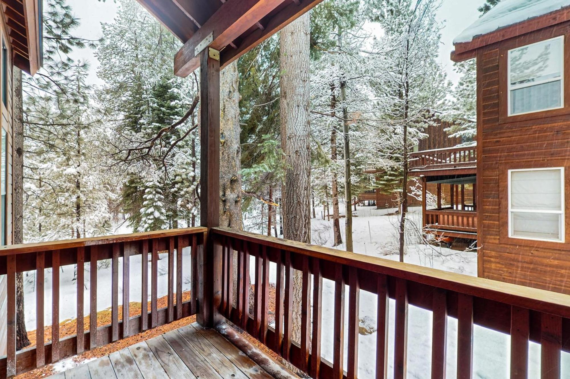 Bears Lair Villa ทรักกี ภายนอก รูปภาพ